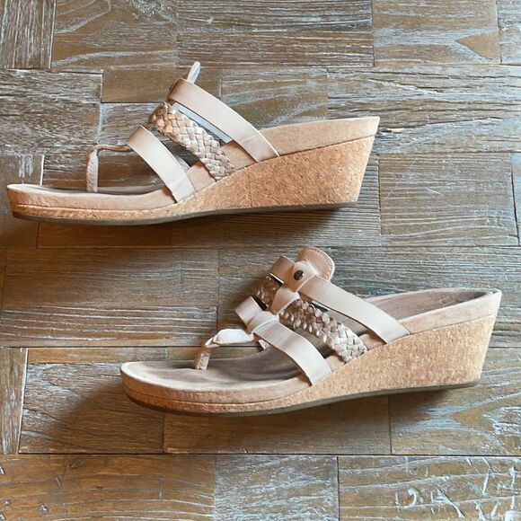 UGG Maddie Taupe Braided Wedge Heel Sandals Size 7 - Picture 10 of 16